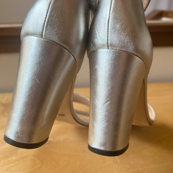 VINCE CAMUTO CORLINA ANKLE STRAP HEELED SANDAL 12M SILVER WEDDING HOLIDAY GLAM - Picture 10 of 11